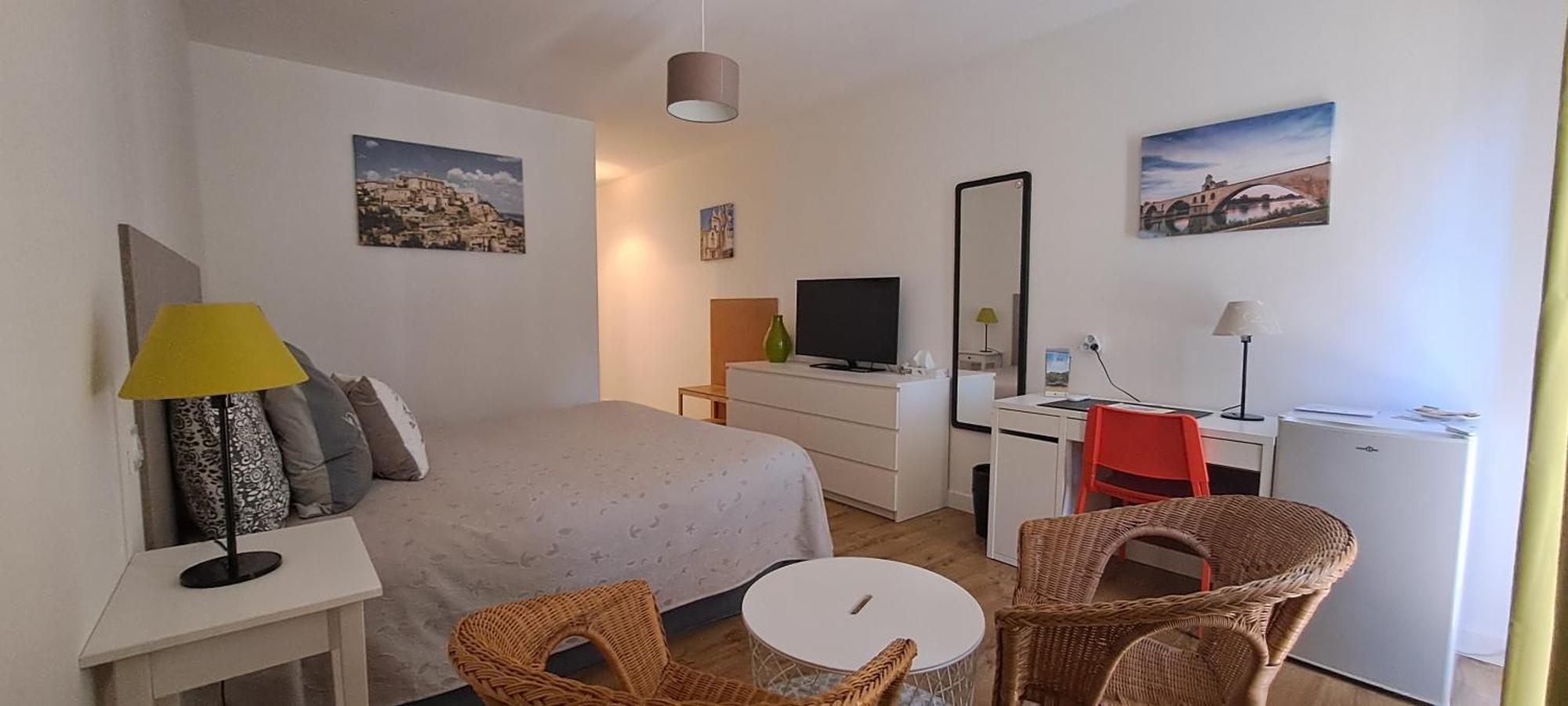 Lou Meinado Couette-café Saint-Martin-de-Crau